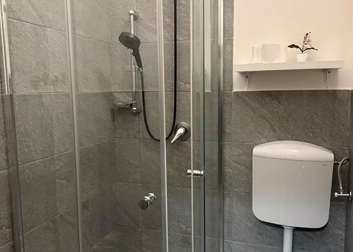 Home&stazione بيت ضيافة بولونيا